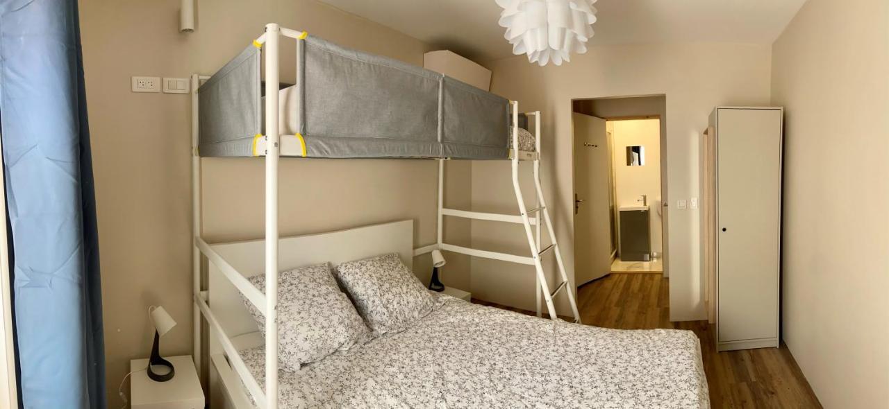 Bohobos Hostel 앙티브 외부 사진