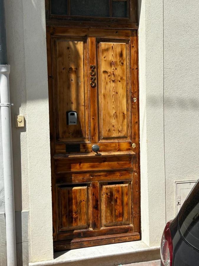 Bohobos Hostel 앙티브 외부 사진