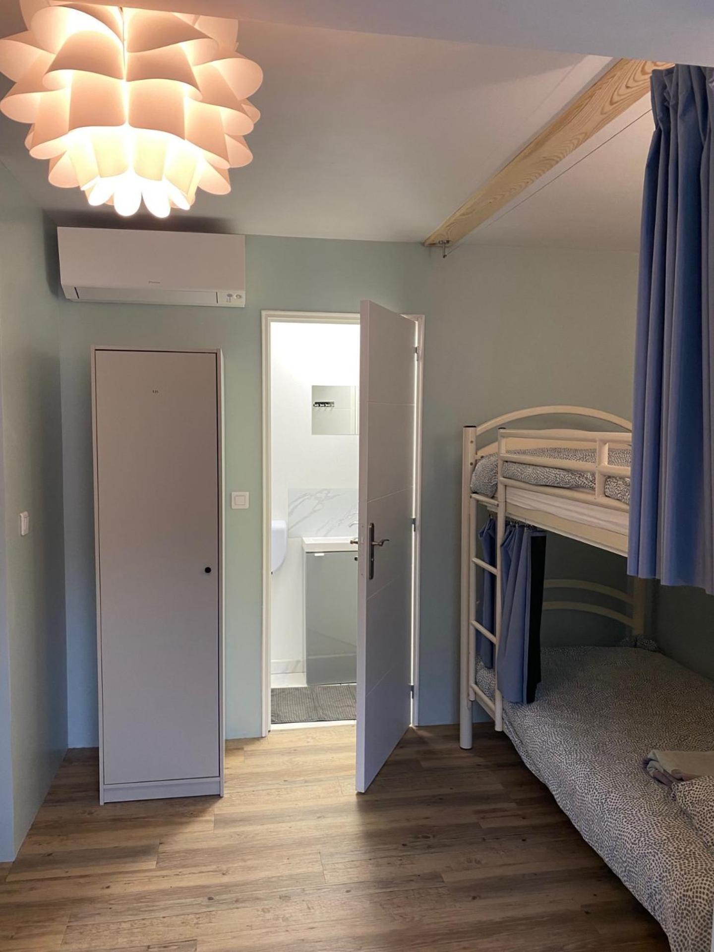 Bohobos Hostel 앙티브 외부 사진