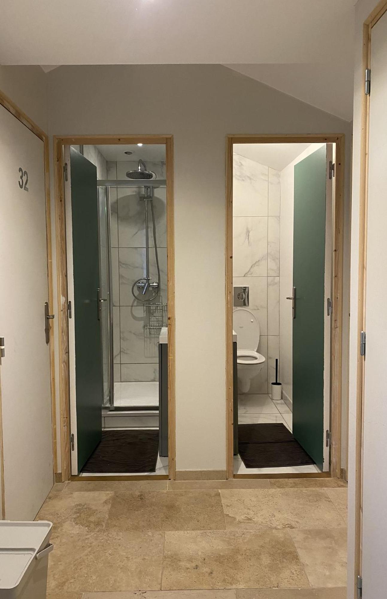 Bohobos Hostel 앙티브 외부 사진