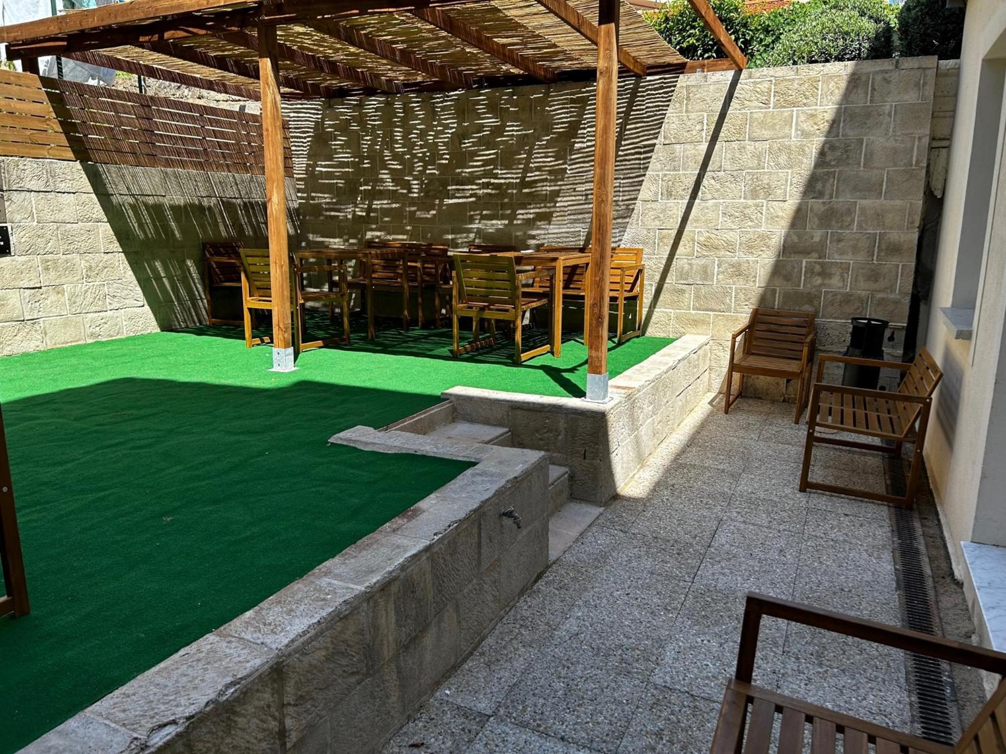 Bohobos Hostel 앙티브 외부 사진